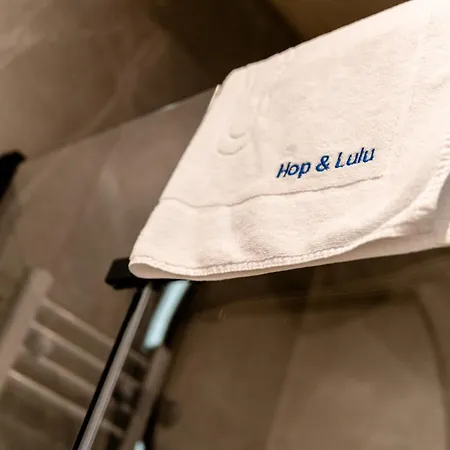 Hop & Lulu Delux *