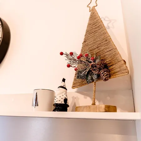 Hop & Lulu Delux Апартаменты Голеню