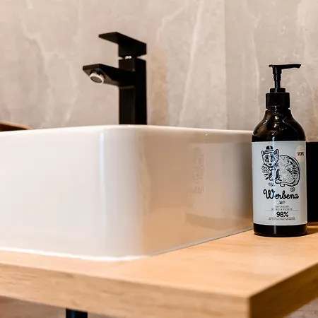 Апартаменты Hop & Lulu Delux *